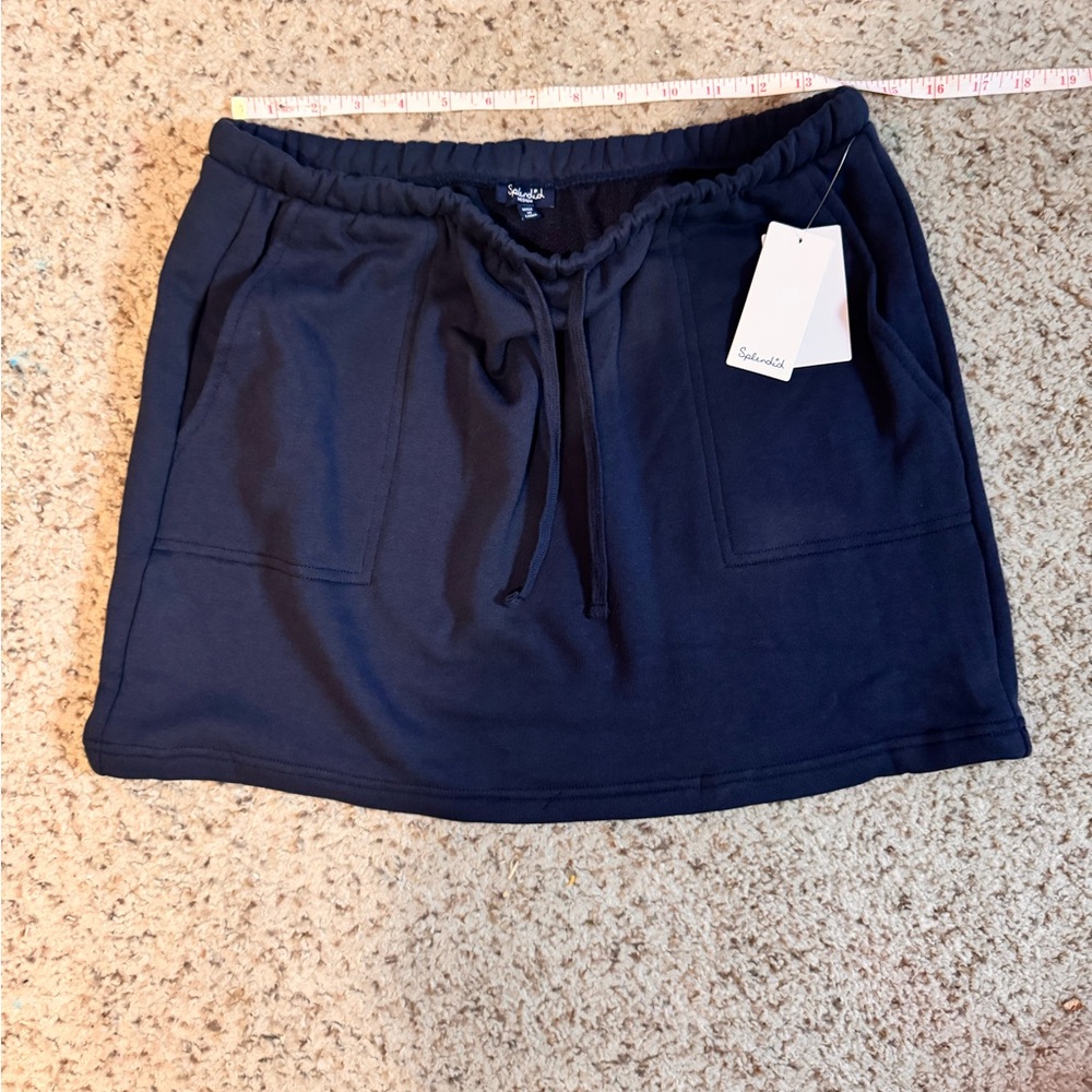 Splendid Navy Blue Skirt size Medium with pockets